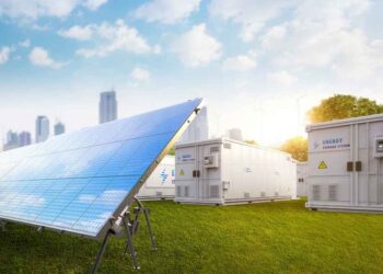 Aypa Power Reaches Financial Close on $535 Million for California Hybrid Solar and Storage Project