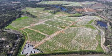 alligator creek solar farm - aerial view